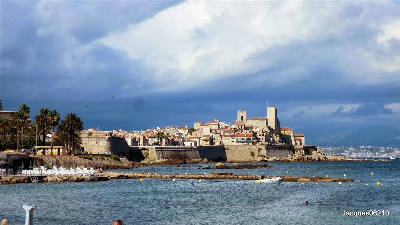 Chauffagiste à Antibes - Future Plumbing